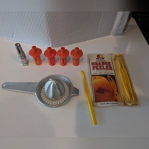 Vintage Citrus Juicer Reamer Peeler, Juice Extractor Tools Gadgets Pre-owned
